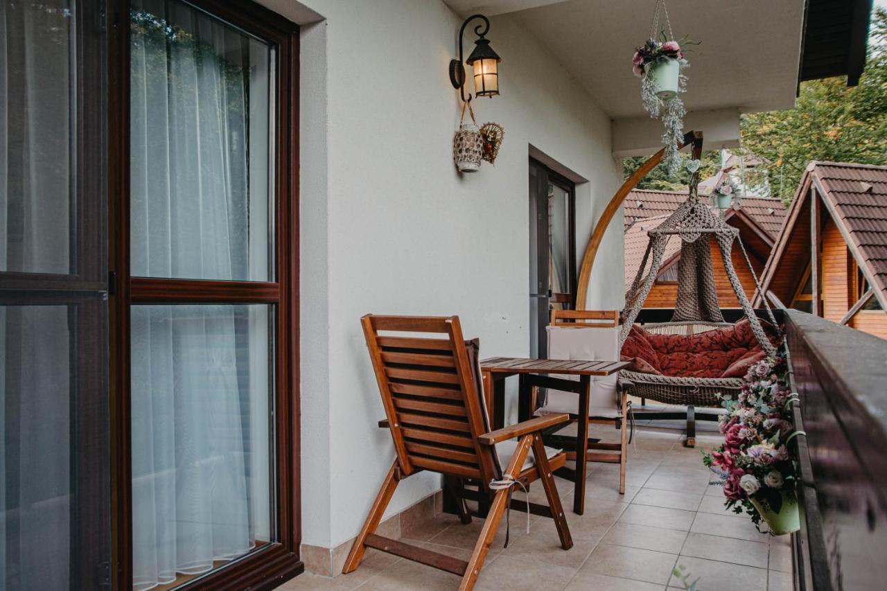 Hugo Mountain Apartment Sinaia Ngoại thất bức ảnh